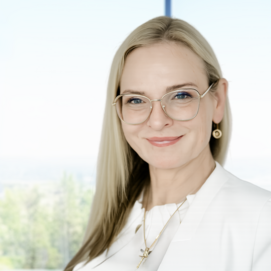 Prof. (TH Nürnberg) Priv.-Doz. Dr. med. MHBA Kneginja Richter (Chefärztin)